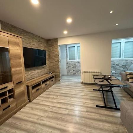 Cozy 1-Bedroom Apartment มาดริด ภายนอก รูปภาพ
